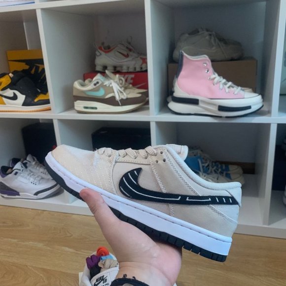 Nine Dunk Low Sb Albino & Preto